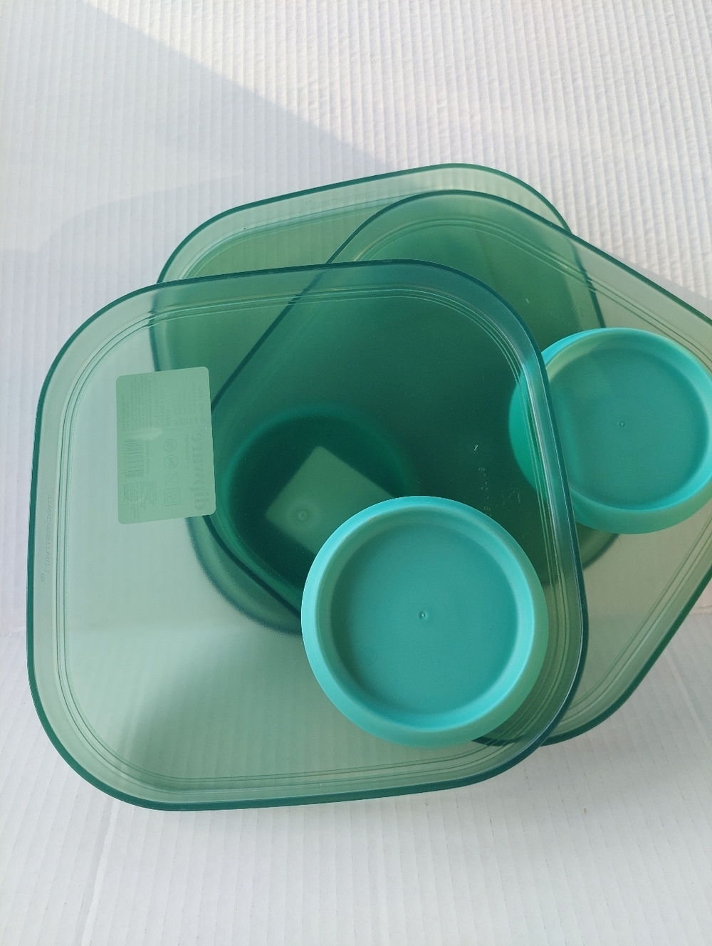4 NEW Dipware Kitchen Plates Stackable Dipping Dishes Dishware